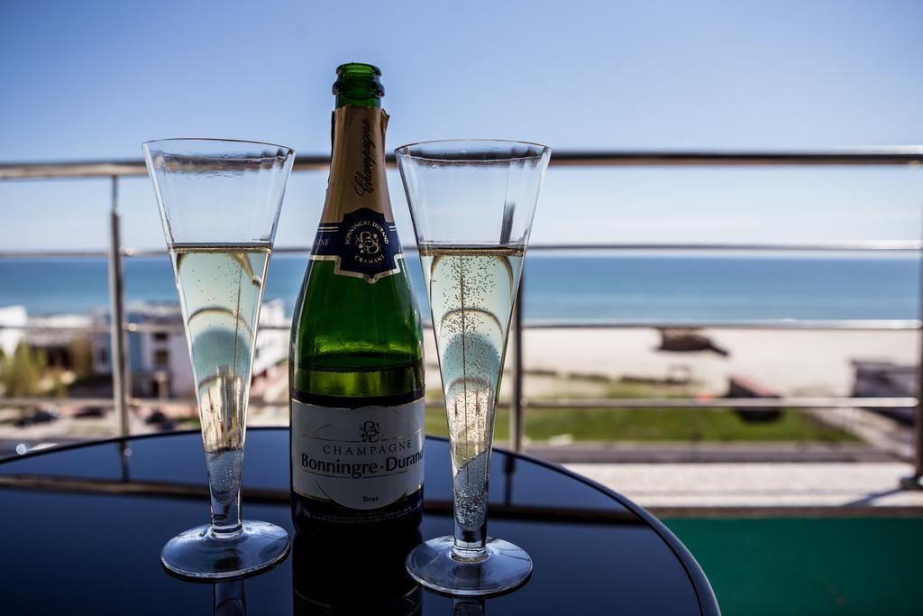 Oasis By The Sea - Summerland Apartment Mamaia Exterior foto